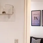 Pluxa Moonstone Metropolis Luxury Getaway In Birmingham City Centre