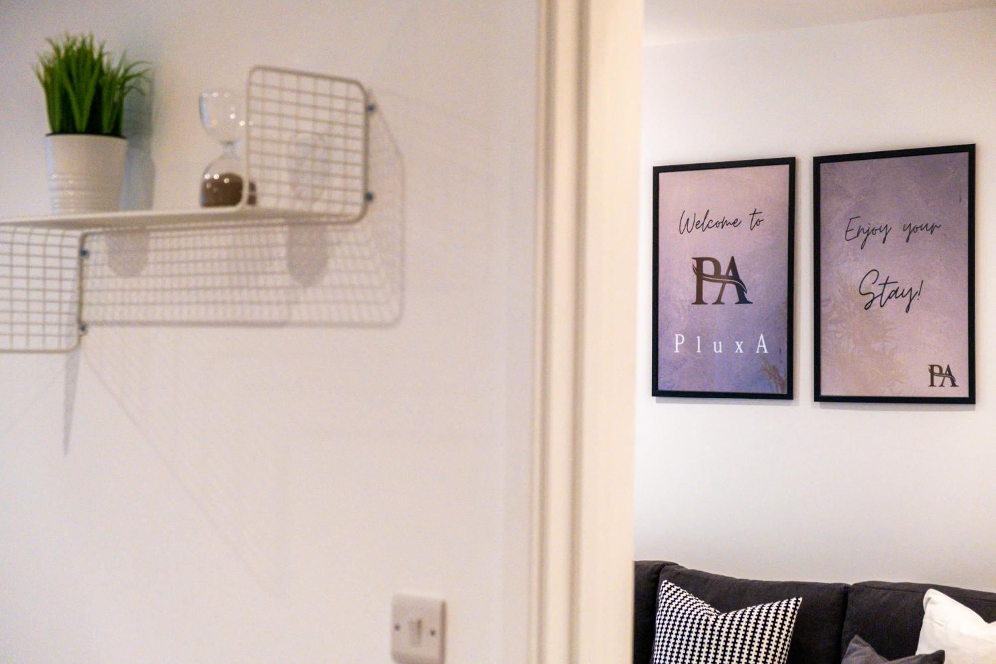 Pluxa Moonstone Metropolis Luxury Getaway In Centre Birmingham