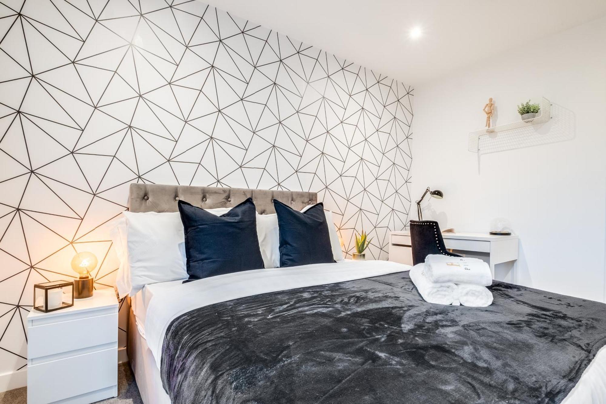 Apartment Pluxa Moonstone Metropolis Luxury Getaway In Centre